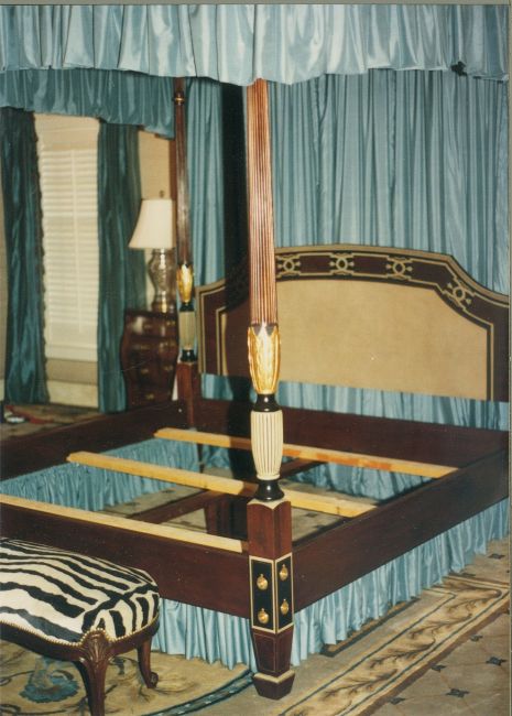 Bed with out mattress
